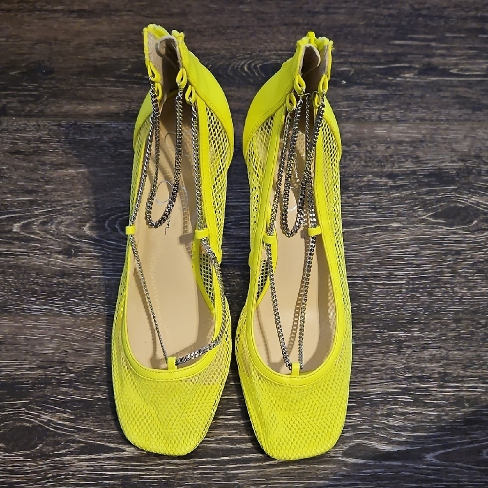 NEW Jessica Simpson Vibrant Heels
